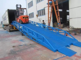 怎么選擇合適的移動式登車橋？